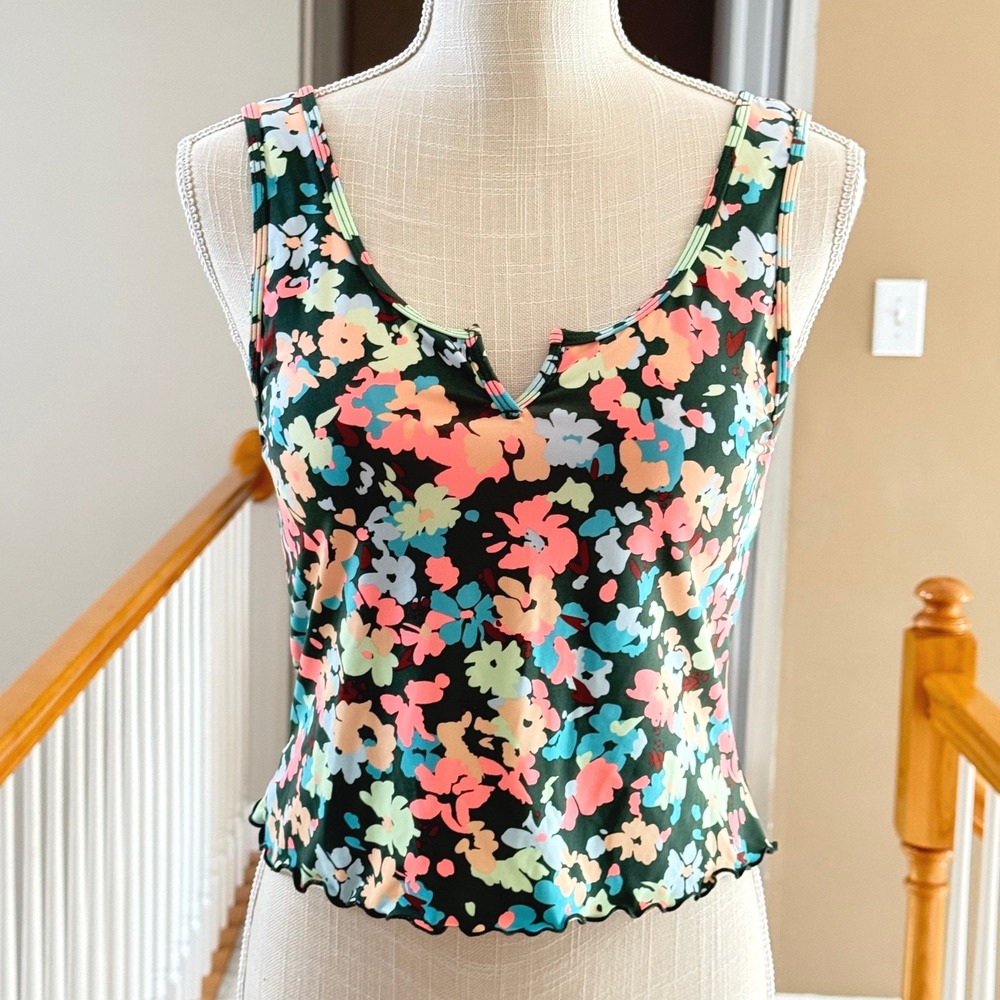 Carve Designs Vida Floral Tankini Top Notched Neck Shelf Bra Lettuce Hem Small